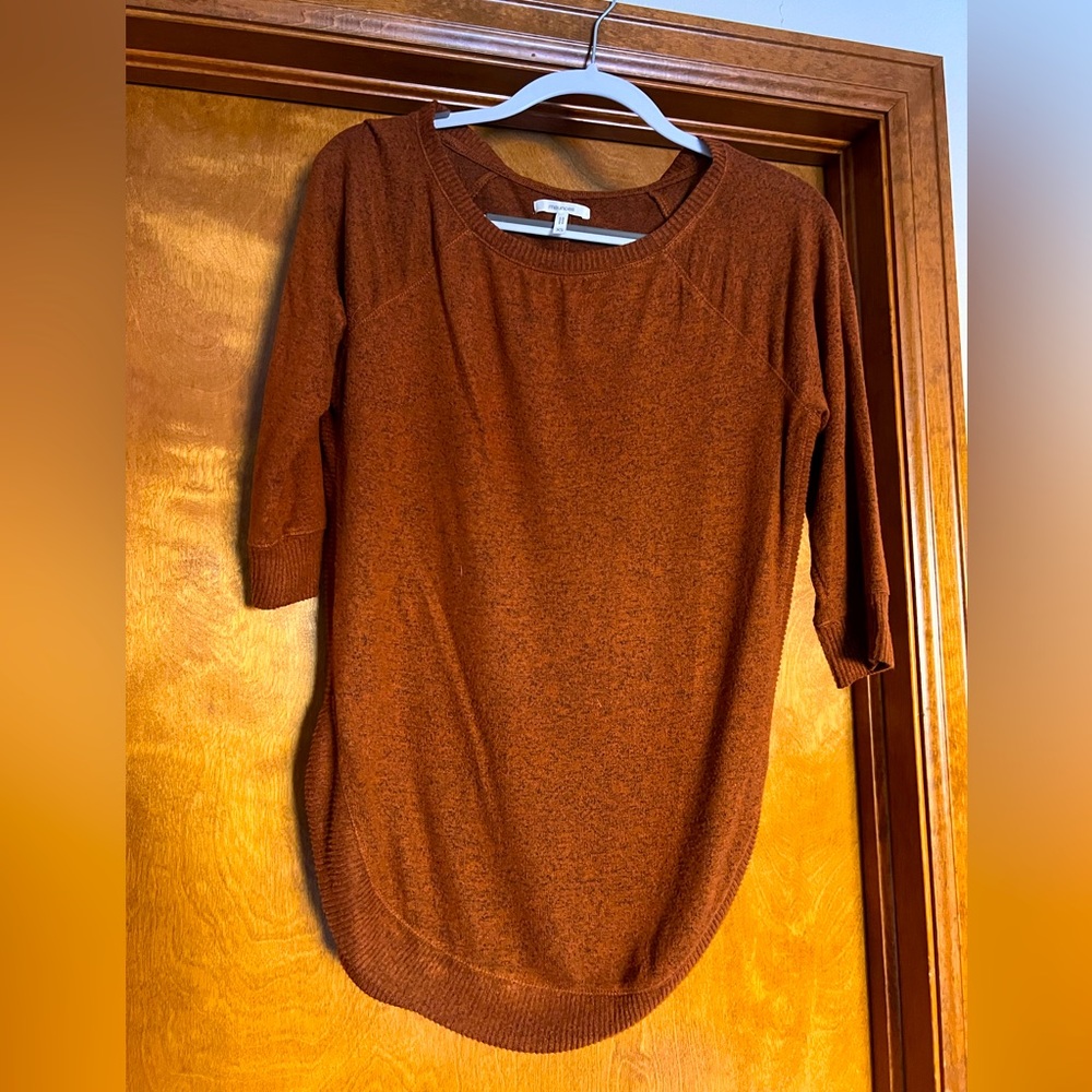 Pullover sweater